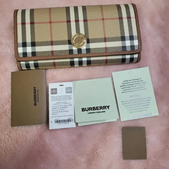 Burberry nova check full size wallet new never used - Picture 4 of 16